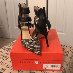 Black / Snake print Ivanka Trump caged shoe size 9